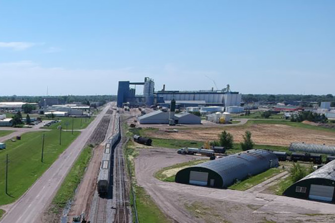 A BNSF shuttle train at the mill in 2022. Photo by Trent Berg, Houston Engineering, Inc.